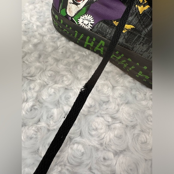 Men’s Batman Joker Converse High Top Sneakers - Picture 8 of 8